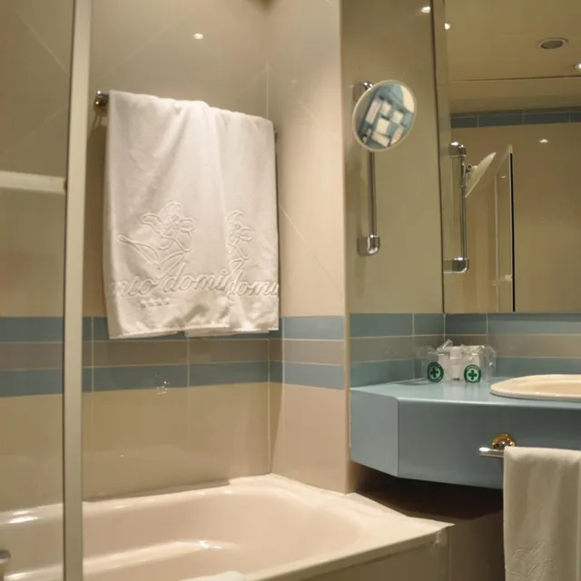 Room, Double Bed, Small, Inhala Hotel Garden 8/9