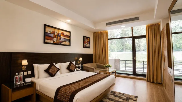 جناح جونيور بسرير كينج بشرفة، Stellar Resorts 2/10