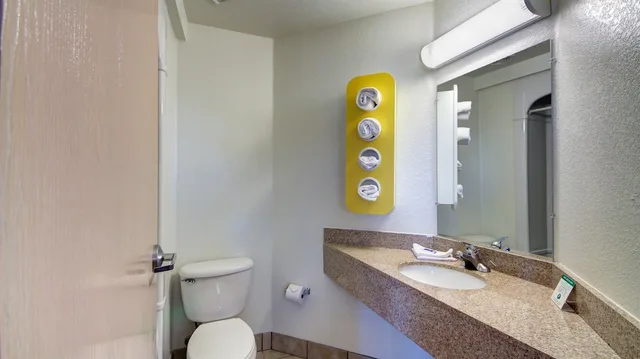 غرفة قياسية بسريرين كوين، Motel6 El Reno, OK 4/5