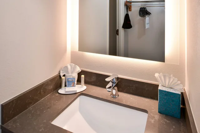 غرفة، Fairfield Inn Suites By Marriott Arlington Six Flags 5/7