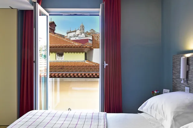 غرفة سوبيريور بفراش فوتون وسرير مزدوج وسرير فردي، The Editory House Ribeira Porto Hotel 4/5