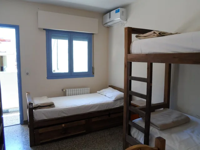 Mixed Dorm, 5 People, Shared Bathroom، Sabatico Travelers Hostel 1/1