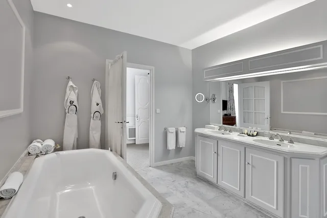 غرفة كلاسيكية، CHATEAU DES VIGIERS 3/3