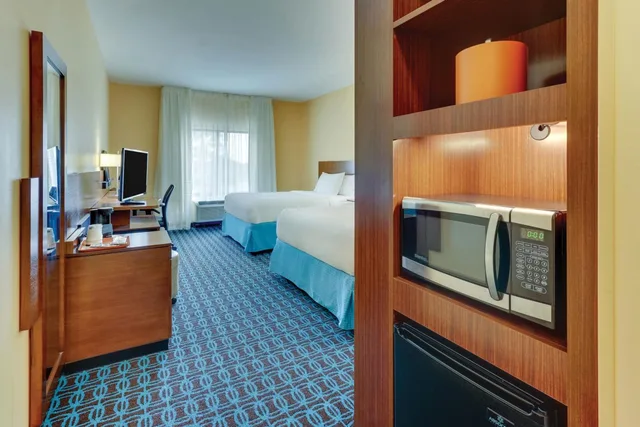 Room, Queen Bed, Fairfield Inn Suites Dunn I 95 8/8