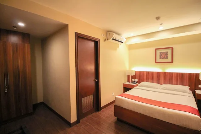 Superior, Queen Bed, No Window, V Hotel And Apartel 1/1