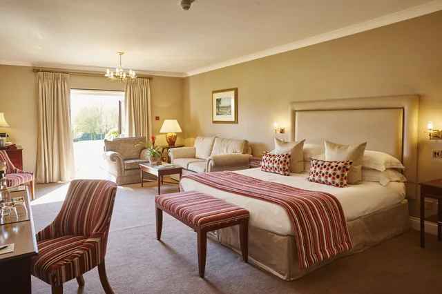 جناح جونيور بسرير مزدوج، Ashdown Park Hotel And Country Club 1/4