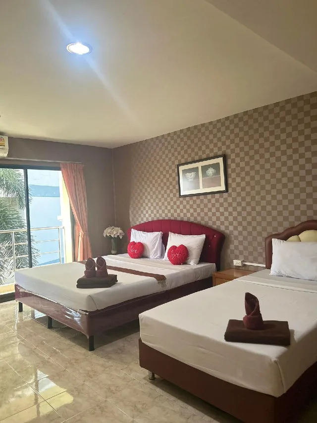 Room, Triple, King Bed, Side Story, Pearl Place Hotel 1/1