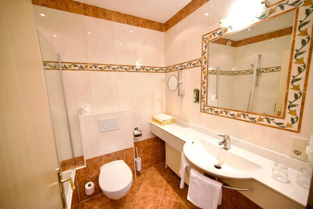 جناح بشرفة بغرفتي نوم، St. Georg Hotel 6/7