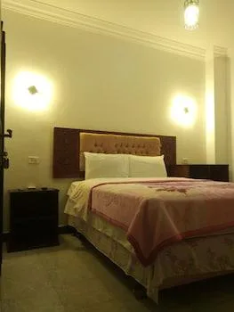 Private, Double Bed، Arabian Nights Hotel 2/2