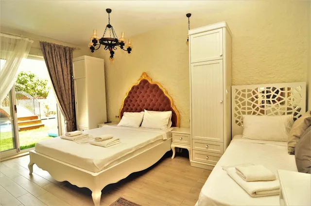 غرفة ثلاثية بإطلالة على المسبح، Alacati Grand Eldoris Otel 5/10