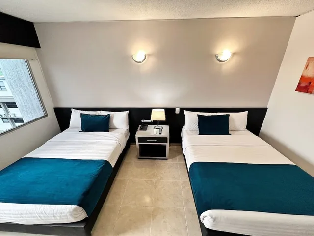 غرفة عائلية رباعية بسريرين مزدوجين، Hotel Tonchala 4/7