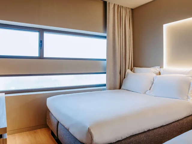 غرفة سوبيريور بسرير كينج مع أريكة، Mercure Fatima 7/10