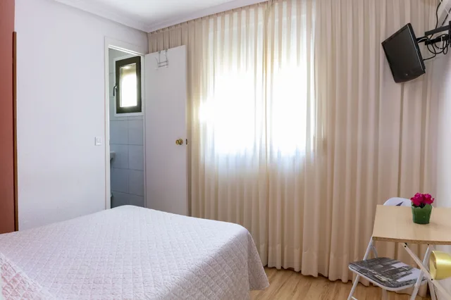 غرفة مفردة، Hostal Rober 18/25