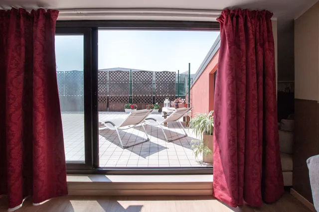جناح عائلي بسرير كوين وسريرين منفصلين بشرفة، Villa Boninsegna 1/3