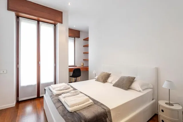 Sofa, Milan Royal Suites Luxury Apartments 1/6