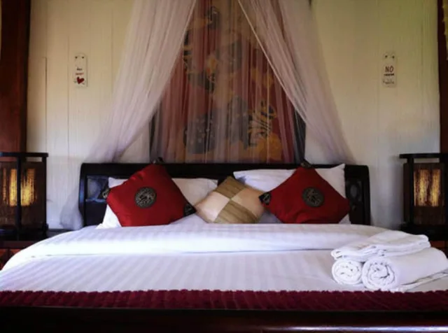 Deluxe, House, King Bed، VIMARNKIRI RESORT 1/4