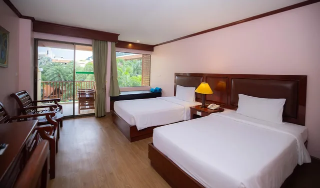 غرفة ديلوكس بسريرين منفصلين بإطلالة على المسبح، Baumanburi Hotel 3/10