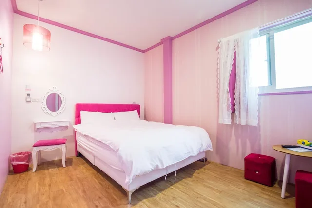 غرفة رومانسية بسرير مزدوج، N. Castle Hotel 2/4