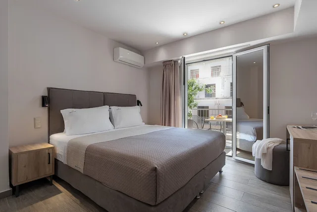 Room, Twin Beds, Balcony, Piraeus City Hotel 1/4