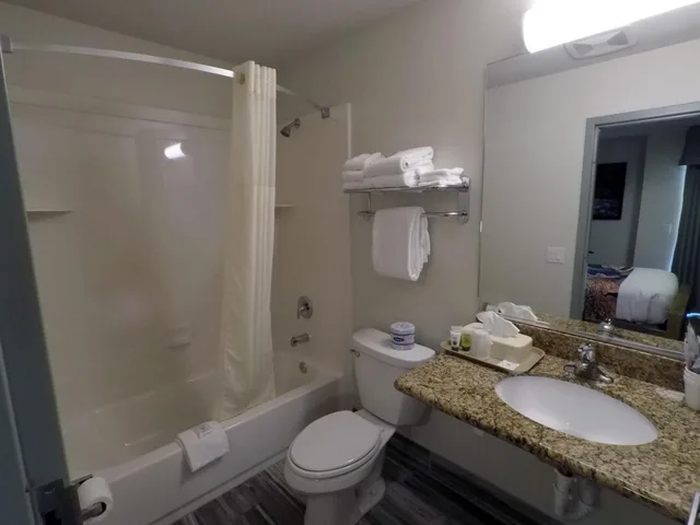 غرفة بسرير كينج، Bumbleberry Inn 5/9