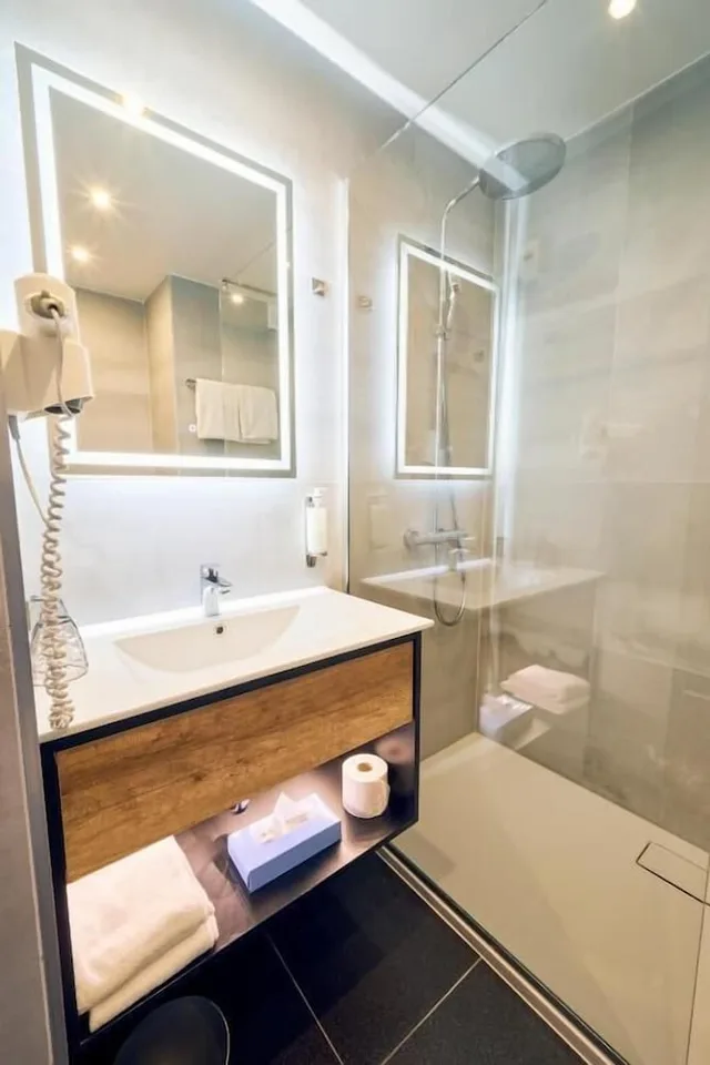 غرفة تنفيذية مفردة، Arthotel ANA im Olympiapark 3/3