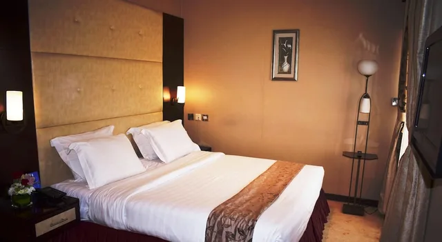 غرفة ديلوكس بسرير كينج، Manhattan Avenue Hotel 3/6