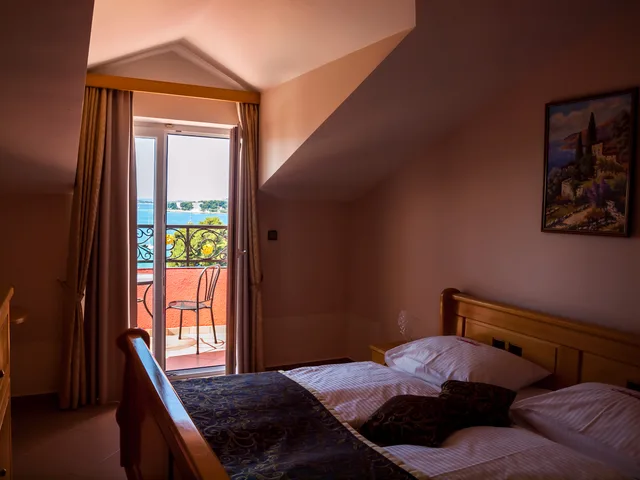 Room, Double Bed, Sea Side، Hotel Miramare 3/4