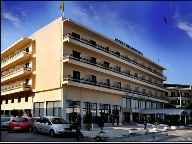 غرفة ثلاثية بسرير كوين وسرير فردي، Atlantis Hotel 2/3