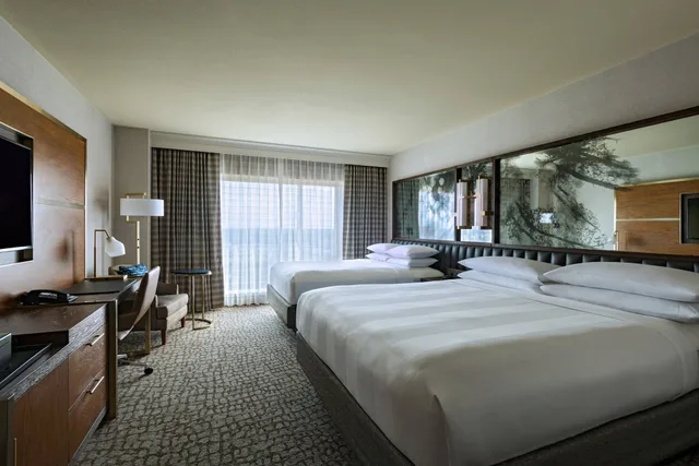 Room, 2 Queen Beds, Water View، The Woodlands Waterway Marriott Hotel And Convention Center 1/11