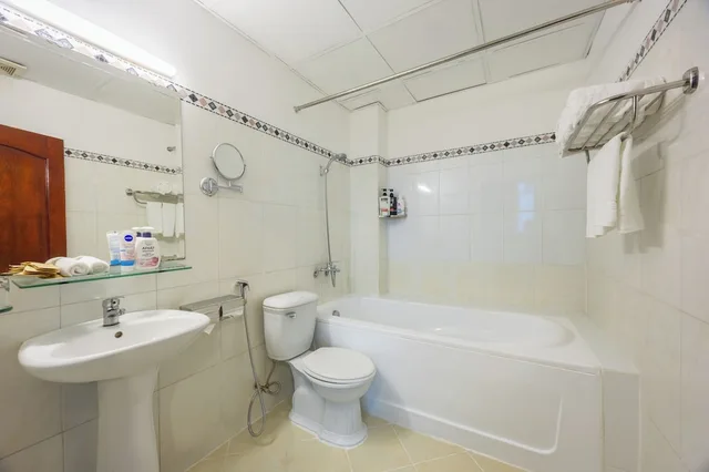 1 Bedroom, Family, 1 Double and 1 Single Bed, A25 Hotel - 251 Hai Ba Trung HCM 4/6