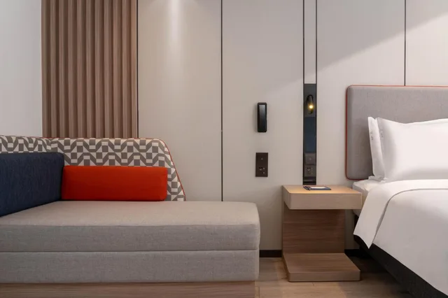 Feature, Family، HOLIDAY INN EXPRESS SHANGHAI PUJIANG 4/10