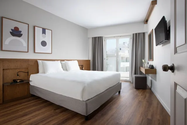 جناح بسرير كينج مع أريكة، Kos Divine hotel & Suites 2/6
