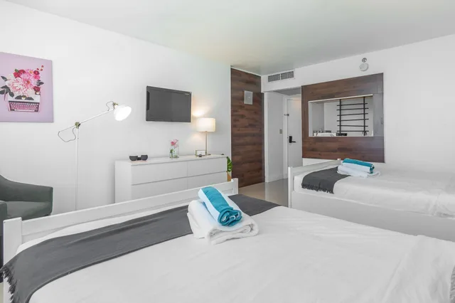 استوديو ديلوكس بسريرين كوين، Girasole Apartments 2/5