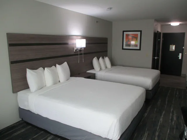 غرفة بسريرين كوين، Best Western Nsu Inn 1/6