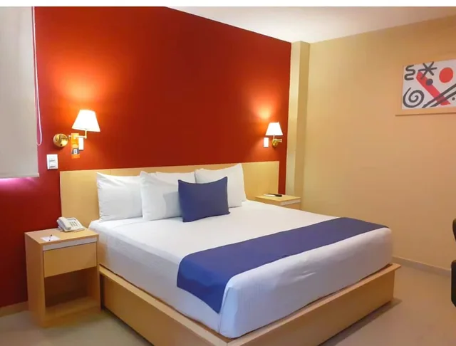 غرفة قياسية بسرير كينج، Premier Inn Tuxtla 1/2