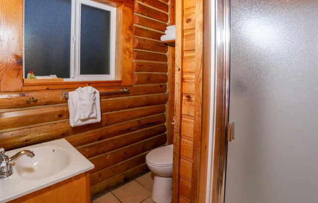 Duplex, Cabin, 2 Queen Beds, Accessible, Kalaloch Lodge 2/2