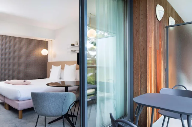 غرفة بسرير كوين، Best Western Plus Hotel Les Rives Du Ter 3/7