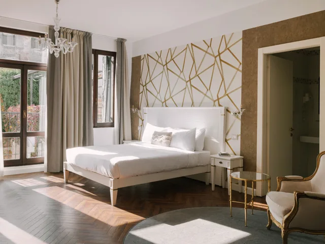غرفة ثلاثية سوبيريور، iH Hotels Venezia Salute Palace 2/4
