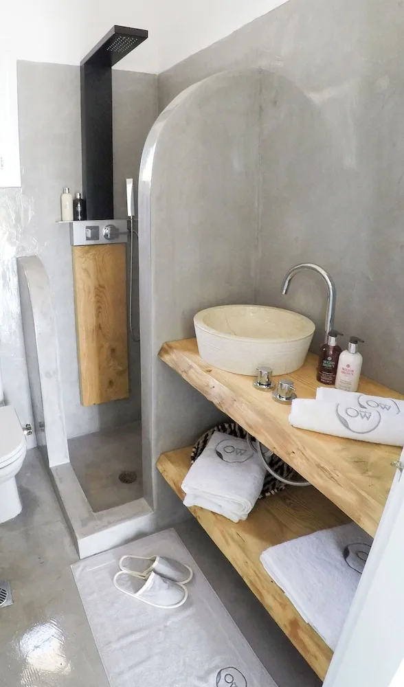 1 Bedroom, Luxury, Suite, King Bed, Jetted Tub, Garden Area، Ow Andros - Luxury Suites 4/4