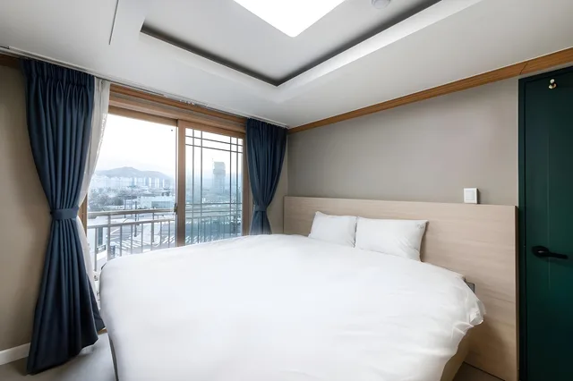 غرفة عائلية بفرشتي فوتون بإطلالة على الجبل بغرفتين، Good Morning Hotel and Resort 1/1