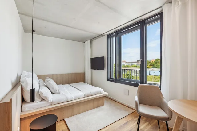 Urban, Premium, Studio, Queen Bed، Habyt Berlin Waterfront 2/7