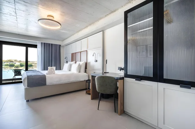 Deluxe, Single, Sea View, The Londoner Hotel Sliema 6/6