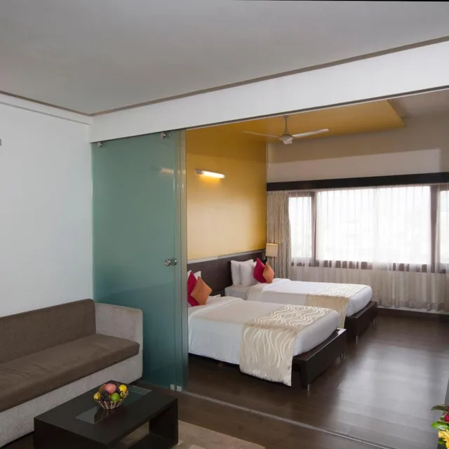جناح ديلوكس، DOLPHIN HOTEL 1/5
