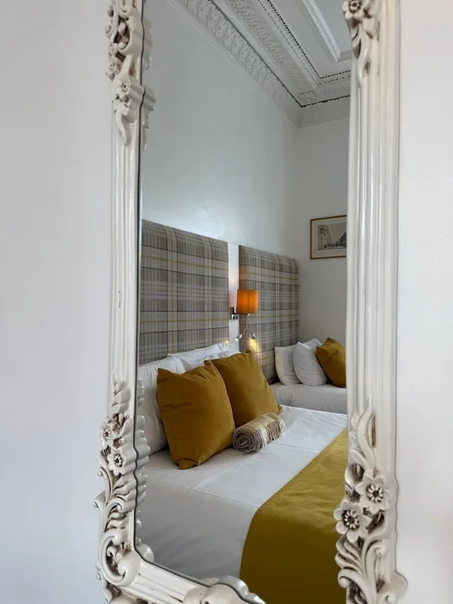 Deluxe, Quadruple, 1 Single and 2 Double Beds، The International Guest House 9/10