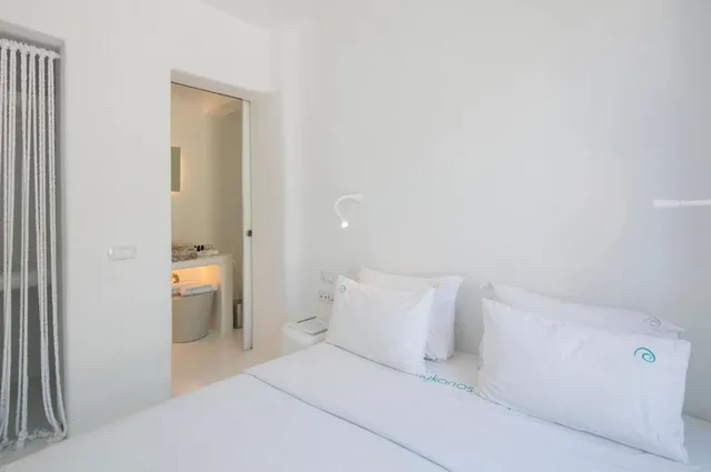 Standard Premium residence - Annex building، Mykonos Bay Resort and Villas 1/1