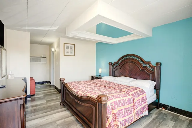 غرفة بسرير كينج للمدخنين، Miami Inn & Suites 3/6