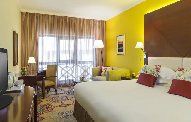 جناح جونيور بسرير كينج، Opera Grand Hotel 2/4