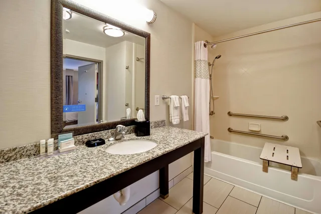 غرفة بسرير كينج، Hampton Inn Middletown OH 6/7