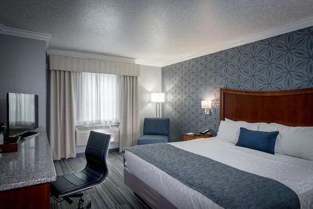 غرفة قياسية بسرير كوين يُسمح فيها بالحيوانات الأليفة لذوي الإعاقة، Best Western Plus Franklin Square Inn Troy/Albany 1/10