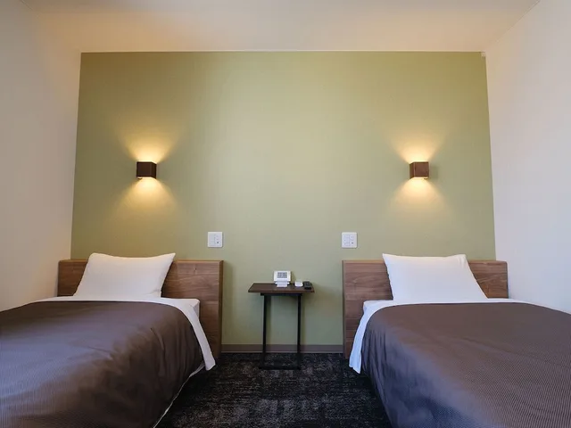 Twin Beds, Sofa, East Wing، Matsuyama New Grand Hotel 4/10